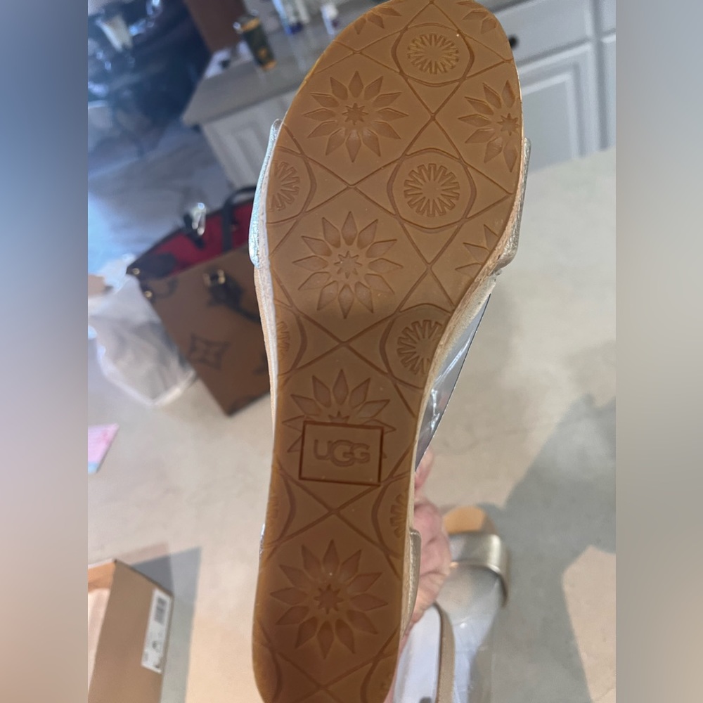 Ugg Sandals - image 4